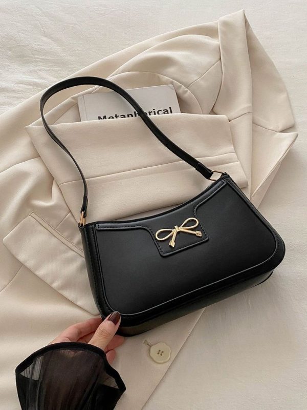 Elegant Crescent-Shaped Underarm Shoulder Bag