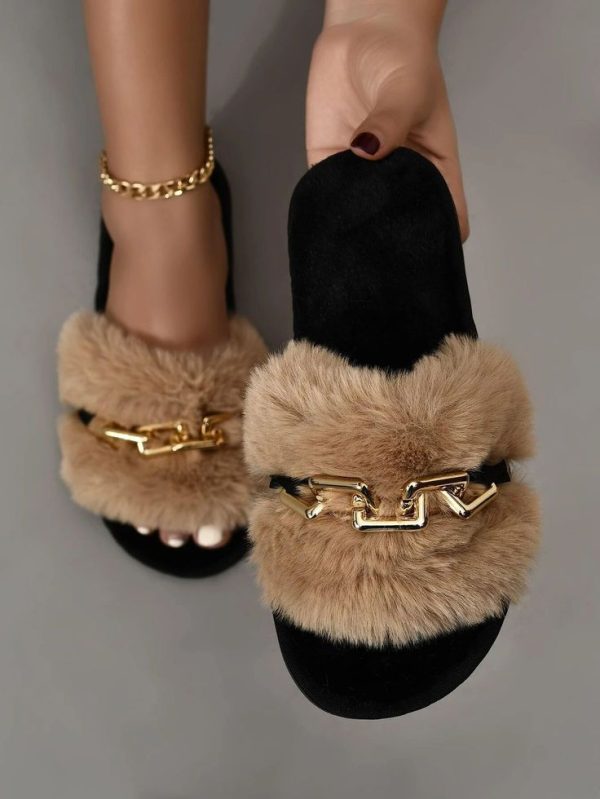 Khaki Chain Decor Fluffy Slippers