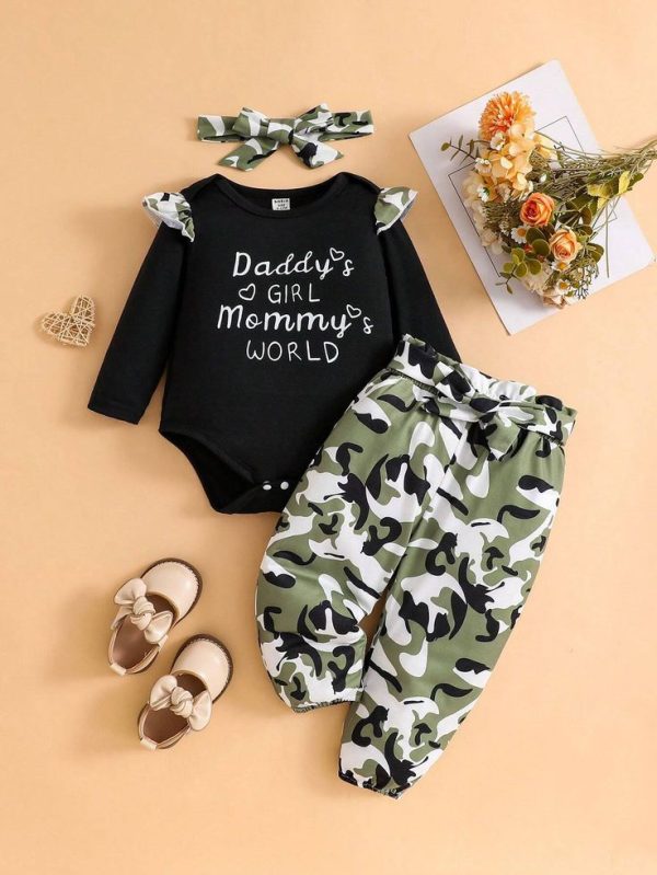 Baby Girl Spring/Autumn Slogan Print Romper & Camo Print Pants Casual Outfit