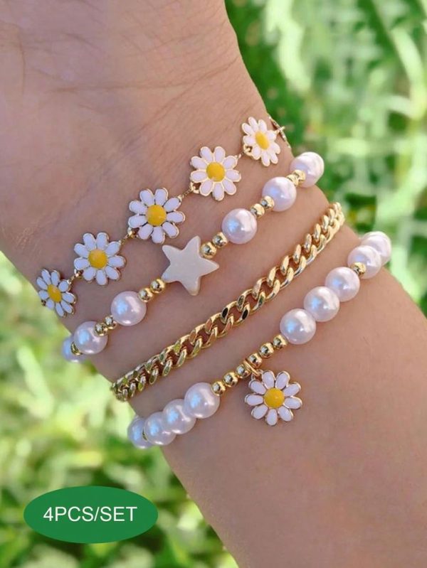 4pcs/Set Bohemian Daisy Beach Bracelet Stack Beaded Star Faux Pearl Bracelet Set For Women