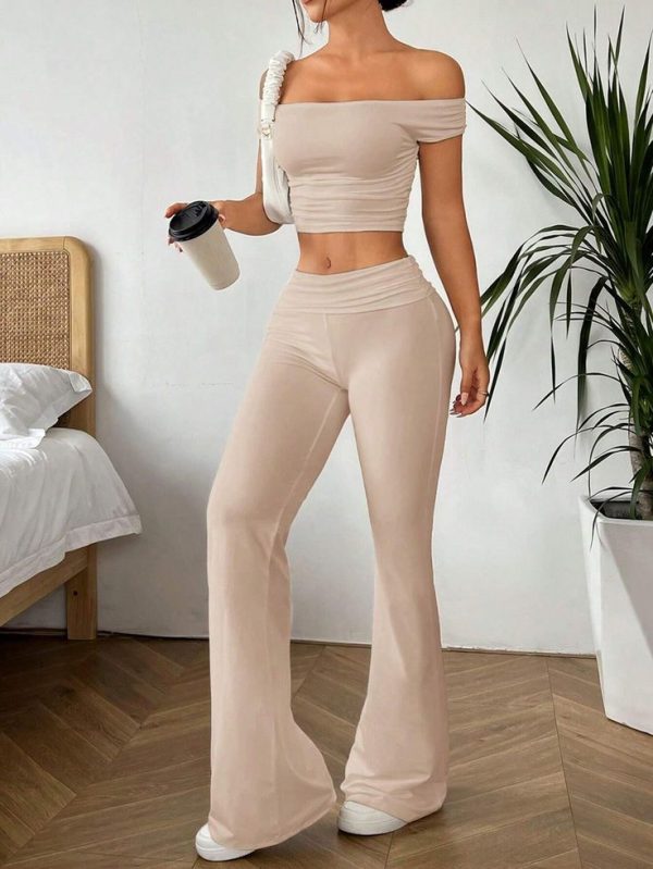 SHEIN EZwear Summer Solid Color Off-Shoulder Crop Top And Bell-Bottoms Casual Two Piece Set