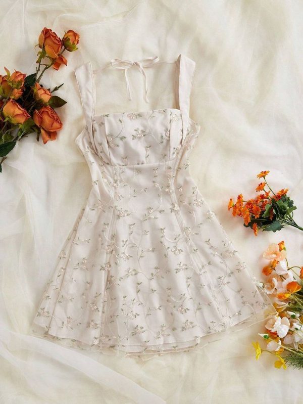 SHEIN Privé Women's Embroidered Floral Backless Bow Romantic Holiday Summer Short Dresses