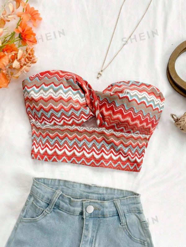 SHEIN WYWH WYWH Vacation Women's Leisure Beach Beach Vacation Front Twisted Wave Pattern Top