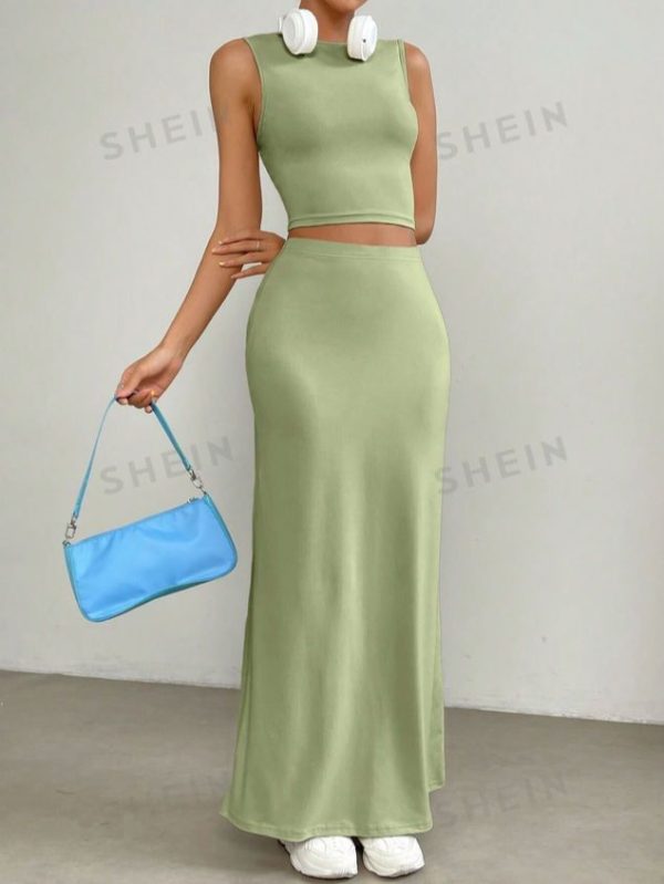 SHEIN EZwear Solid Crop Tank Top & Skirt