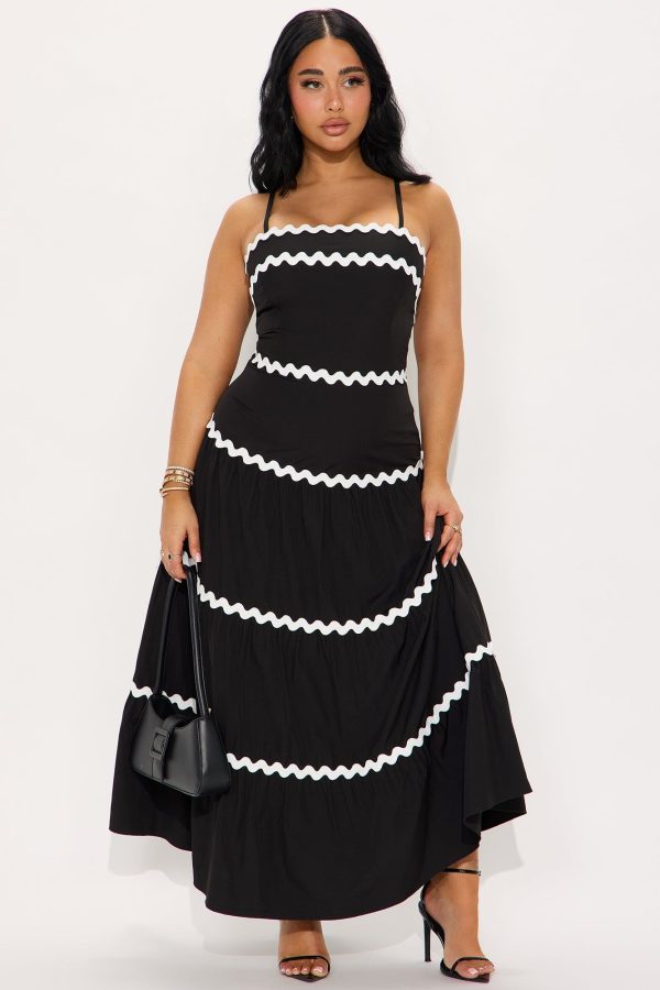 Women's Josie Contrast Maxi Dress in Black/White Size Medium