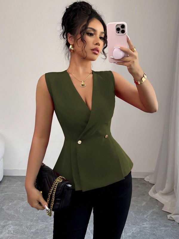 Women's Casual Elegant French Style V-Neck Sleeveless Shirt With Pleated A-Line Hem, Metal Buckle Decor, Suitable For Vacation And Commute, Spring/Summer