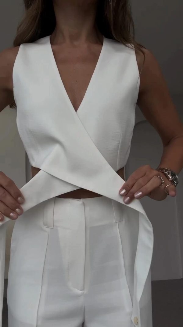 Versatile Fashion at Its Best!