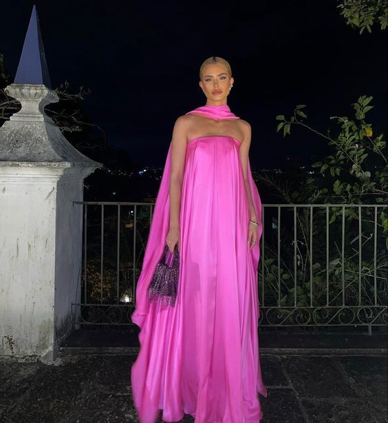 Stunning Destination Wedding Guest Attire for a tropical formal wedding
