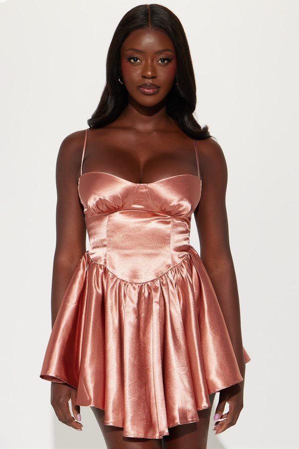 Women's Sweet Melody Satin Mini Dress in Rose Size Small