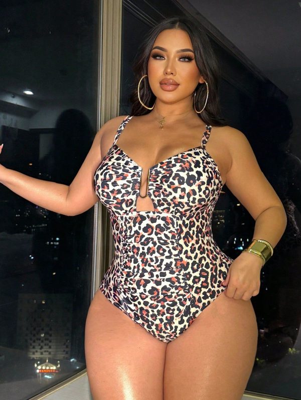 Plus Size Women's Sleeveless U-Shaped Buckle Leopard Print Sexy One-Piece Beach Swimsuit, Vacation