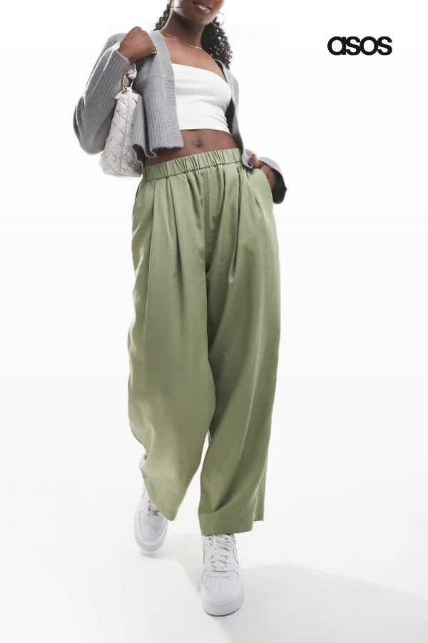 ASOS DESIGN premium casual pull on pants with pleat detail in washed khaki-Green