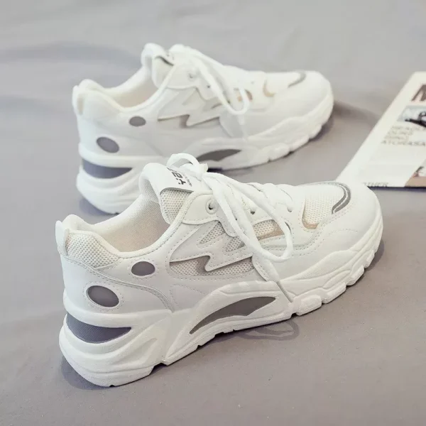 Trendy Casual Women's Sports Shoes Spring 2023 New Style InsTrendy WebRed SuperHot Flat Shoes