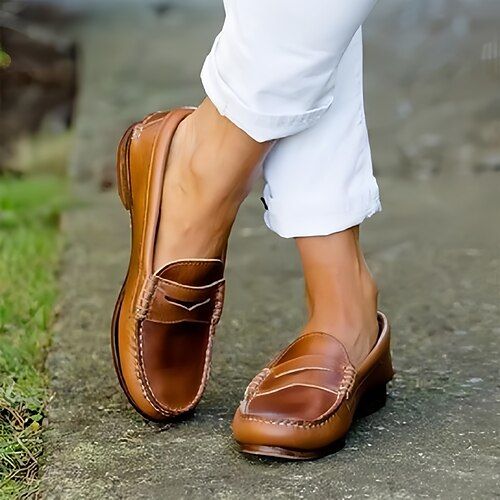 Women's Classic Brown Faux Leather Loafers – Comfortable Slip-On Driving Shoes with Hand-Stitched Detailing for Casual and Formal Wear
