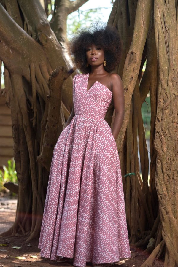 7 Clothing Rental Sites That Will Help You Be the Best-Dressed Guest at Any Wedding