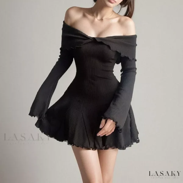 Lasaky - Elegant and Chic Ribbed Shoulder Winter Pleated Dress with Slim Fit Long Sleeves