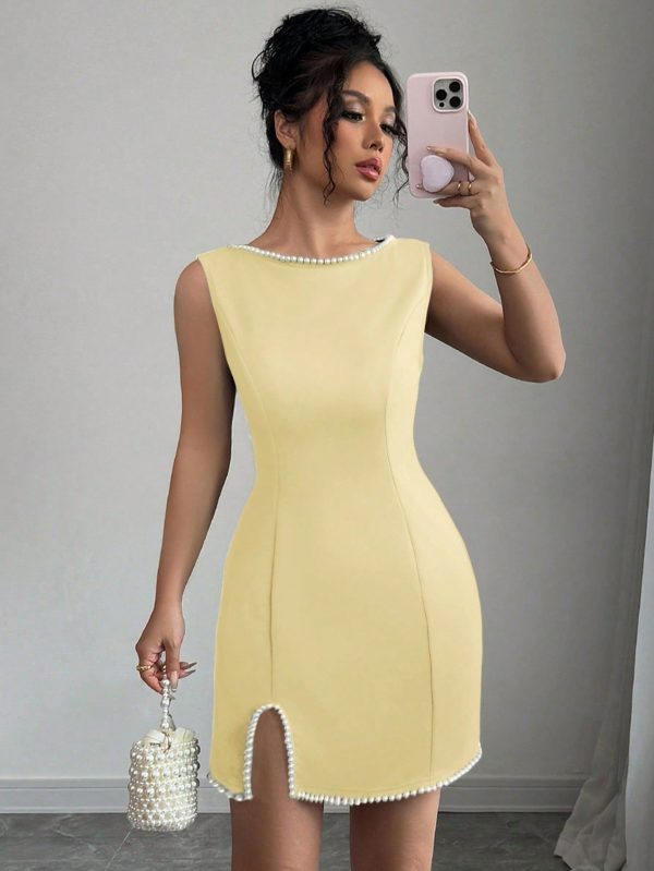 Women's Elegant Romantic Knit Black & White Sleeveless Boat Neck Mini Dress With Pearl Decor, Figure-Flattering Side Slit, Suitable For Spring Outings, Date, Party, Valentine's Day