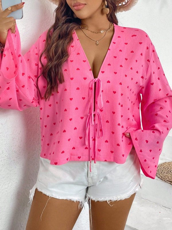 Plus Size Heart Pattern Tie Front Flare Sleeve Casual Holiday Shirt Going Out Tops Women Valentine's Day Top Heart Print Christmas Clothes Women New Years Women Outfit Valentine's Day Outfits Romantic