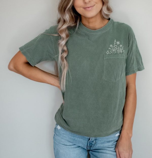 Wild Flowers Pocket Shirt, Wildflower Tshirt, Floral Shirt, Botanical Shirt, Flower Shirt, Nature Lover Shirt,Ladies Shirts, Womens Tees