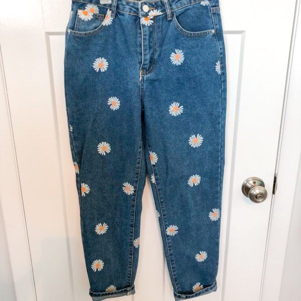 Shein Jeans | Daisy Print Levi Jeans. | Color: Blue | Size: 27
