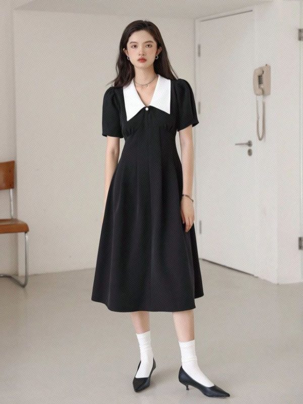 DAZY Contrast Collar Puff Sleeve Fold Pleated Dress
