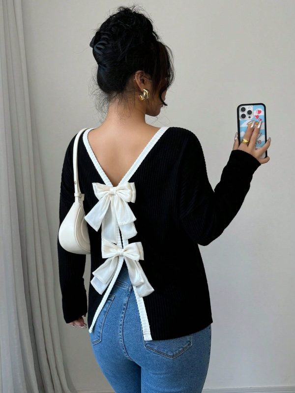 Women's Autumn Bowknot Decorated Long Sleeve Fashion T-Shirt Graphic Tees Women Tops For Spring Outfit