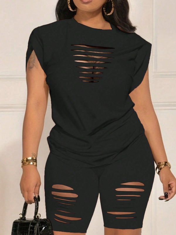 Plus Size Women's Solid Color Round Neck Distressed Short Sleeve T-Shirt And Shorts Casual Two-Piece Set, Summer