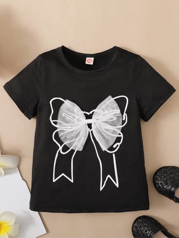 Young Girls Round Neck Milk  Short Sleeve T-Shirt With Black Edge Binding, Featuring Printed Front And White Mesh Decoration With Bows, Summer