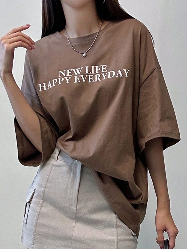 Women's Slogan Print Round Neck Drop Shoulder T-Shirt