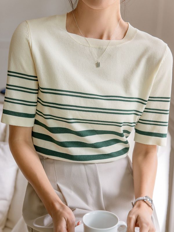 Striped Pattern Knit Top