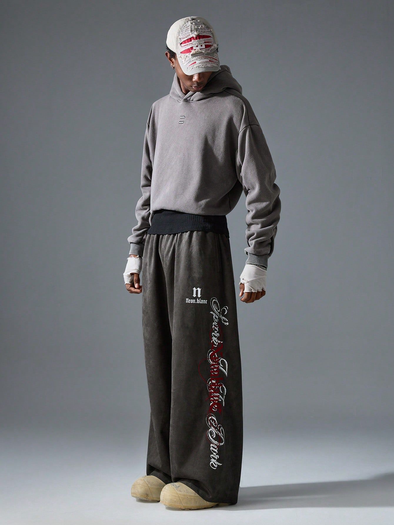Men's Loose Fit Long Printed Wide-Leg Sweatpants, Fashionable Street Style