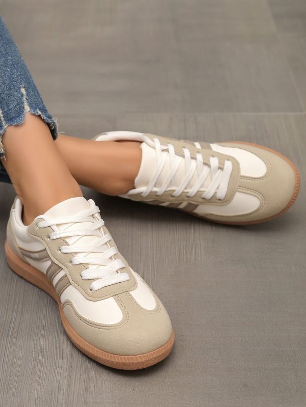 Women's Footwear with Closed Design, Ideal for Casual Outings & Everyday Wear Lace-Up Casual Shoes -