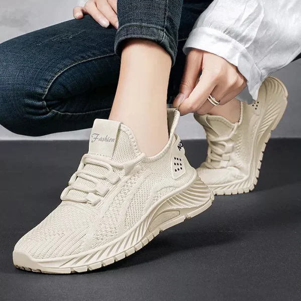 2025 Hot Selling New Spring and Autumn Fashion Casual Shoes Wholesale Breathable Trendy Mesh Women's