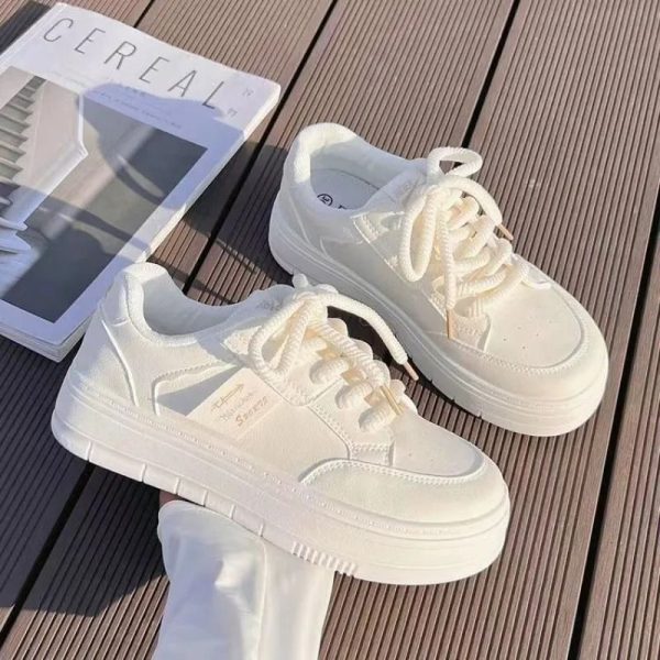 2024 New Women Leather Flat Shoes Autumn Fashion Breathable Vulcanized White Sports Lace Up Thick