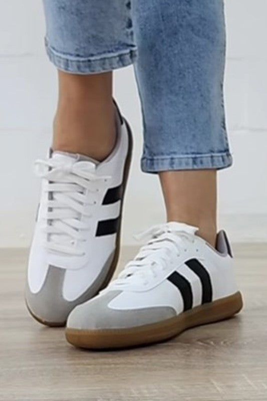Striped Lace-up Flat Sneakers - WHITE BH023587-P1 / 37