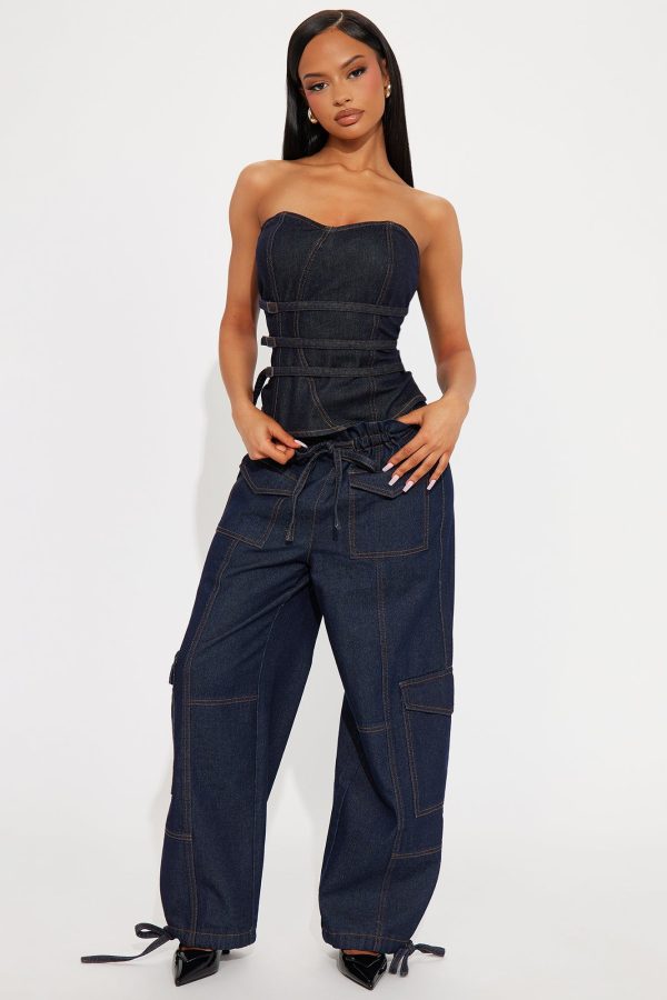 Women's Mia High Rise Cargo Wide Leg Jeans in Dark Denim Size XS
