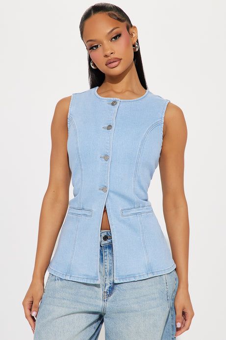 Caught In A Moment Denim Vest - Light Wash | Fashion Nova