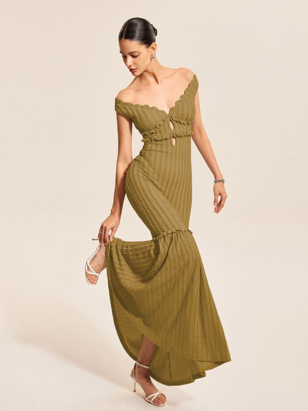 Off-shoulder ruffle detail dress