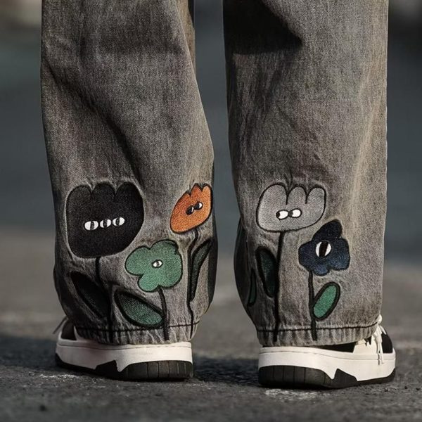 Weiphoto New Males's Flower Embroidered Dishevelled Denims 2024 Streetwear American Informal ...
