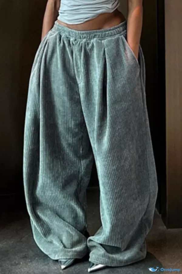 OrcaJump – Soft Mid-Waist Pants with Pockets and Relaxed Fit
