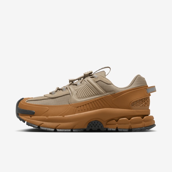 Nike Zoom Vomero Roam Women's Winterized Shoes (Flax)