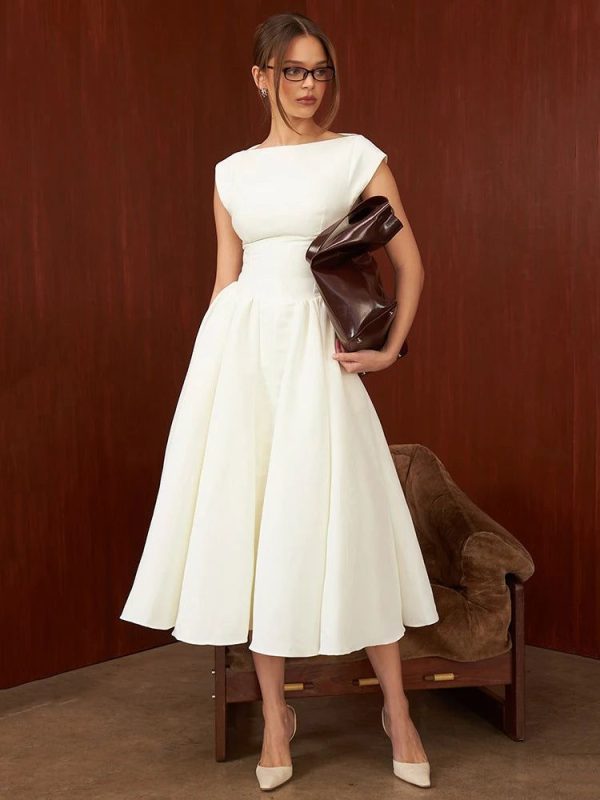 White Backless Solid Hollow Out Pleated Dress - WHITE / S