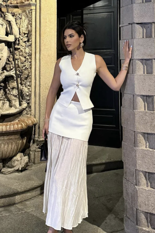 Womens Elegant Two-Piece Black V-Neck Sleeveless Top & High Waist Layered Skirt Set - Ivory / S