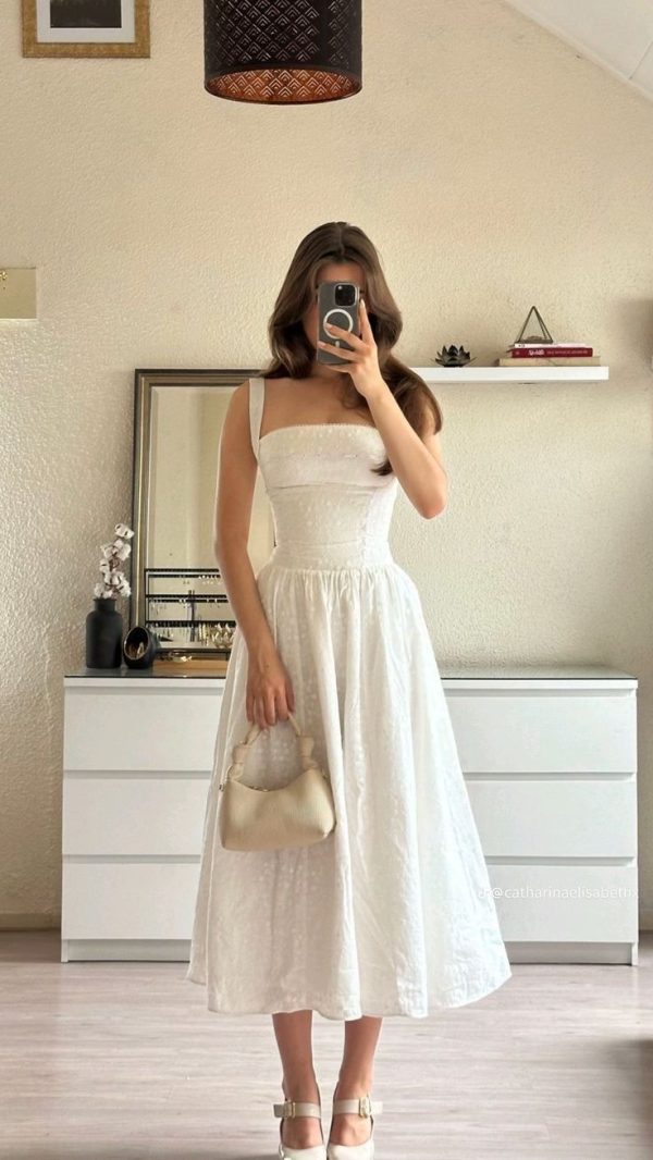 100+ Elegant Dresses to Upgrade Your Wardrobe"