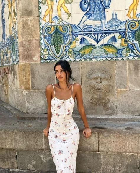 Wandering Beauty: Floral Dress and Soft Summer Strolls Through Europe