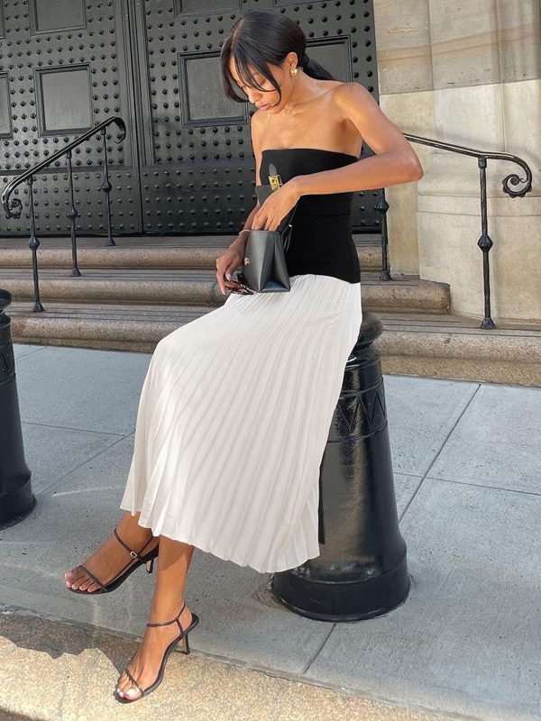 Sleeveless pleated long dress